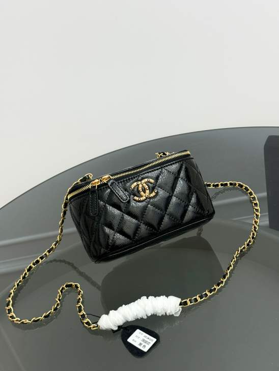 Picture of Chanel Handbags 2 _SKUfw239856847fw